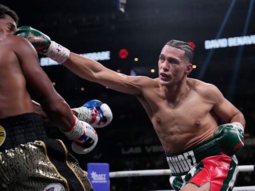 David Benavídez asegura que quiso defender a Óscar de La Hoya tras el intento de ataque del Canelo Álvarez - El Diario NY