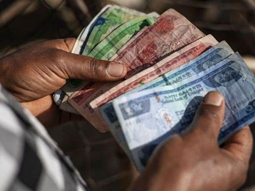 Ethiopian currency falls sharply after big policy change
