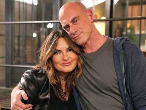 Mariska Hargitay Thought She 'Should' Kiss Christopher Meloni in That Intense 'SVU' Scene: 'Our Chemistry is Undeniable'