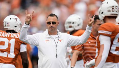 Texas is trending to land three five-star WR’s in the 2025 class