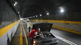 On Venezuelan roads, old cars prevail, break down everywhere