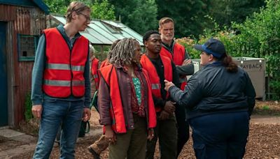 The Outlaws Series 3 – First pictures from returning Stephen Merchant comedy-drama