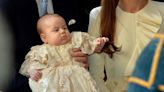 Prince George's uncanny resemblance to Prince William in cute unearthed snaps