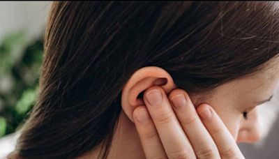¿Qué planta medicinal es buena para el dolor de oído y aliviar la infección?