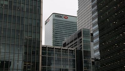 HSBC Is Planning to Keep Its Bonus Pool Broadly Flat This Year