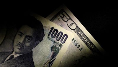 Dollar on back foot ahead of jobs report; yen on track for hefty weekly gains By Investing.com