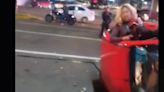 VIDEO: Lady Hawái, así bautizaron en Querétaro a mujer que chocó auto y presumió influyentismo