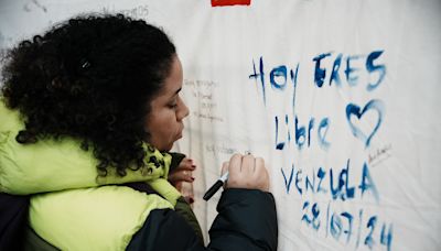 Elecciones en Venezuela: pese a las trabas, cientos de venezolanos votan en la embajada de Buenos Aires