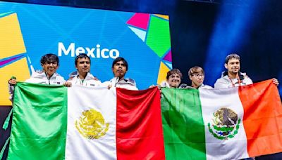 Estudiantes mexicanos ganan oro en Olimpiada Internacional de Matemáticas