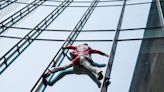 慶祝60歲生日 法「蜘蛛人」徒手爬48層大樓