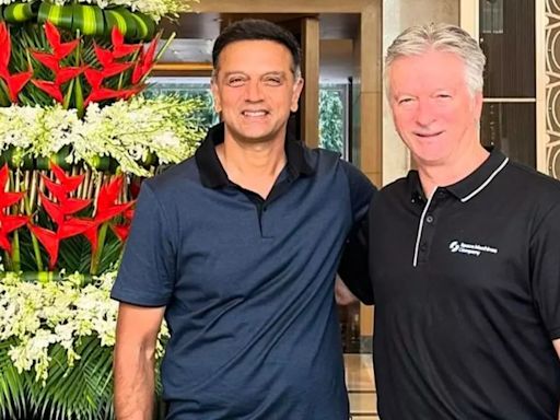 Steve Waugh Meets Rahul Dravid! Ex Australia Captain Shares Pic With 'Genuine & Loyal Friend'