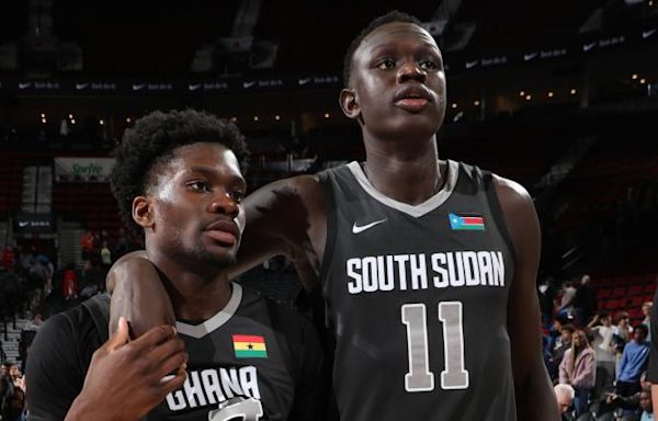 Who is Khaman Maluach? Meet the 17-year-old Duke commit playing for South Sudan at 2024 Paris Olympics | Sporting News