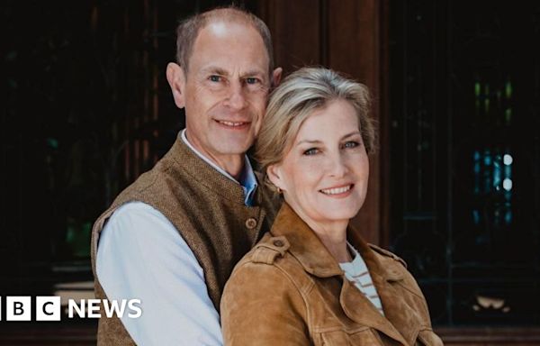 Duke and Duchess of Edinburgh mark 25 years married