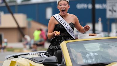 Cabell County Fair kicks off 'Barnyard Bash' with parade