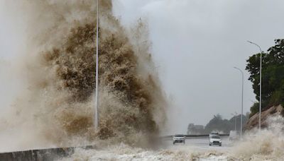 Typhoon Gaemi hits China's coast after leaving 25 dead in Taiwan and the Philippines