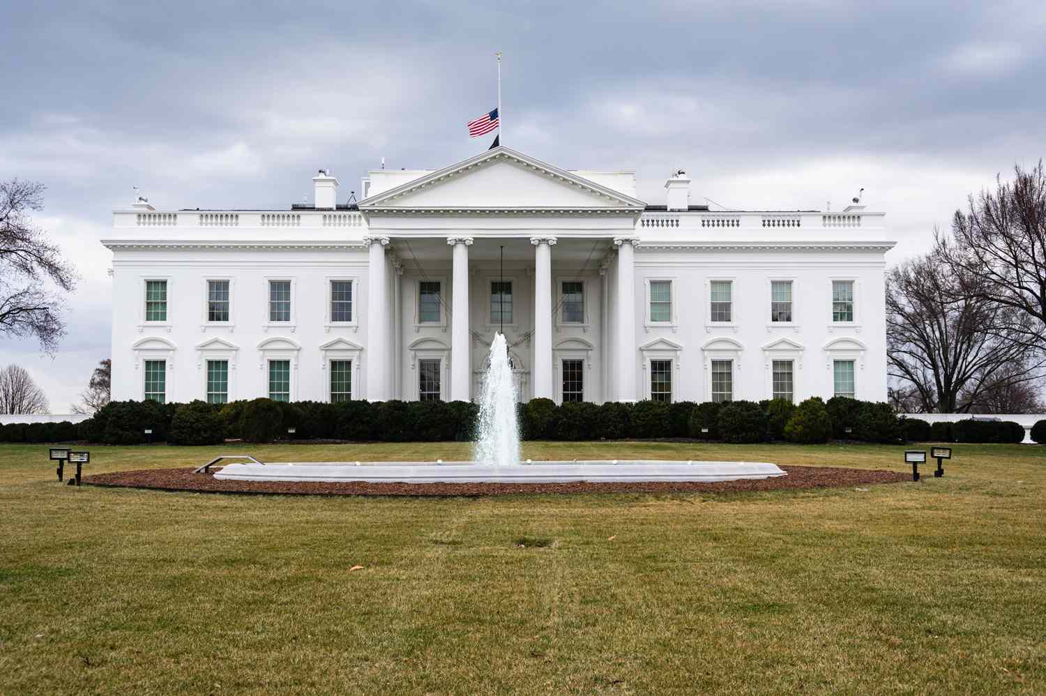 Man Dead After Crashing His Car into Security Barrier at White House