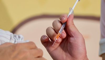 新冠、流感雖過高峰仍流行中！疾管署喊打疫苗降低重症死亡風險