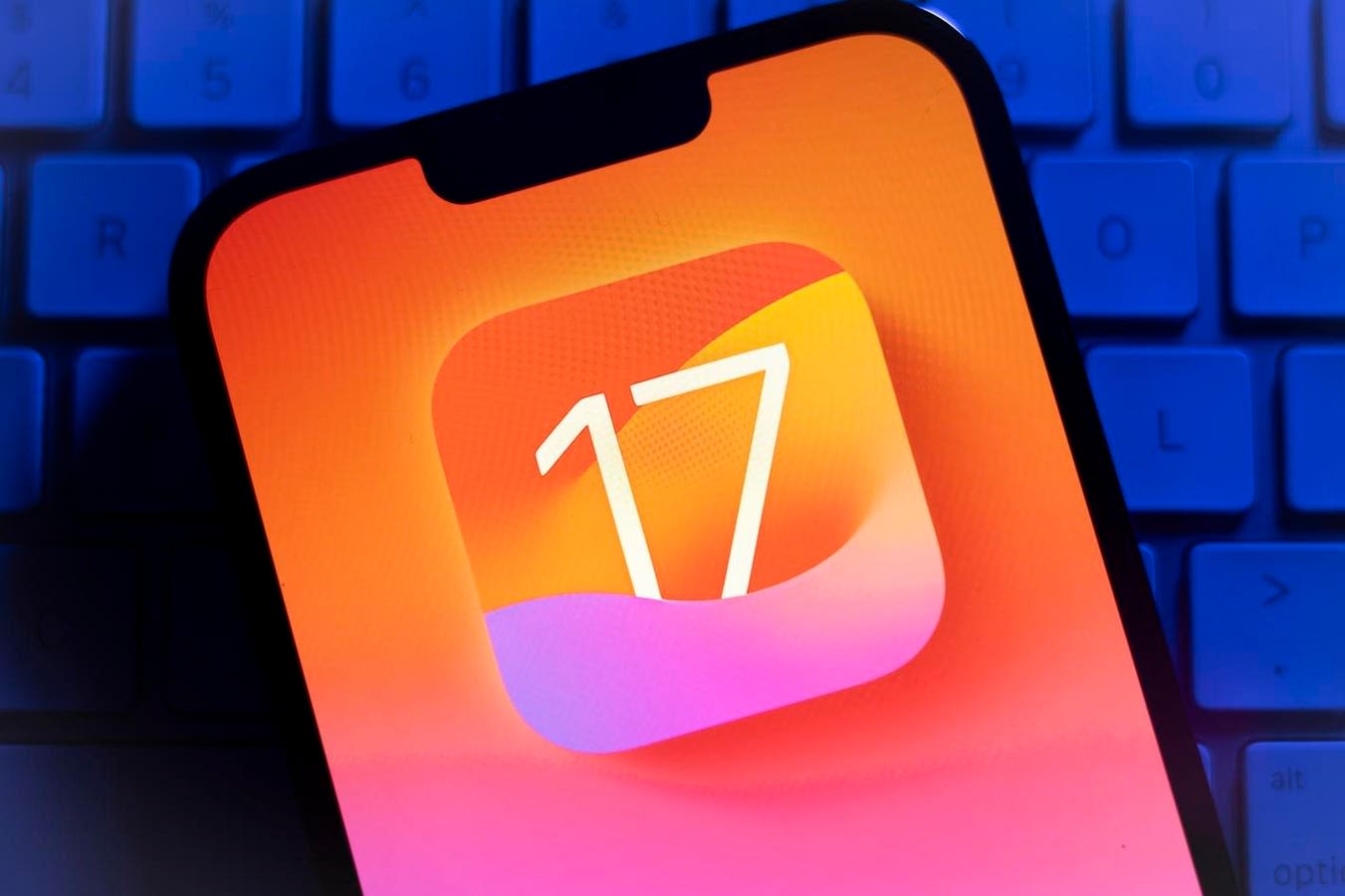 iOS 17.6.1 New iPhone Software Release: Should You Upgrade?