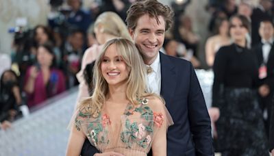 Robert Pattinson and Suki Waterhouse: A Timeline of Their Romance