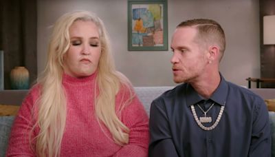 Mama June's Husband Justin Calls Her Surprise Attempt to Renew Their Vows 'Embarrassing': 'What The Hell Is This?'