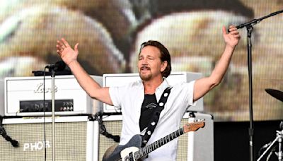 Listen to Eddie Vedder's remake of an old English beat song for "The Bear" | 97.3 KBCO | Robbyn Hart