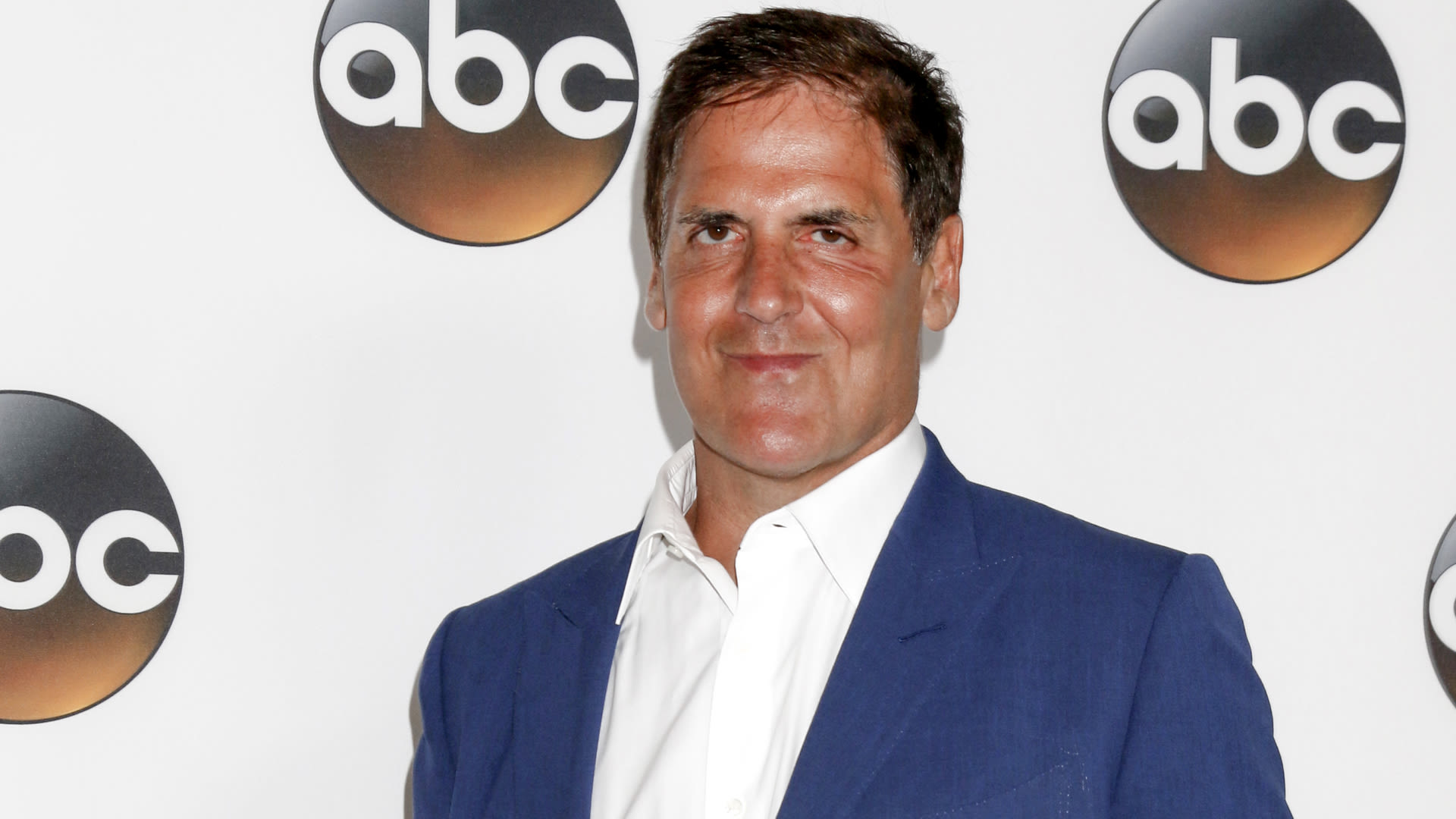 Mark Cuban’s Top 8 Tips That Will Save You From Financial Disaster