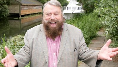 Brian Blessed, 87, shares his hilarious day with 'tons' of yogurt