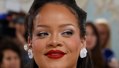 A Video Of Rihanna "Annoying" And "Stressing" Out A$AP Rocky Has Now Turned Into A Hilarious Meme