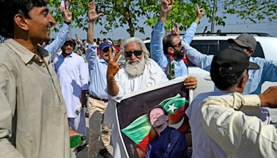 Pakistanische Regierung strebt Verbot der Partei von Ex-Premier Khan an