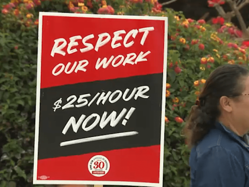San Diego hospitality, service workers rally for $25 minimum wage
