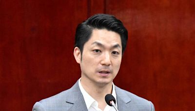 新黨議員酸民眾如此愛國建議青島東路現場募兵 蔣萬安：很有創意