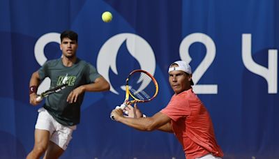 Relevo generacional en tierra batida: los olímpicos Nadal y Alcaraz ya entrenan en París