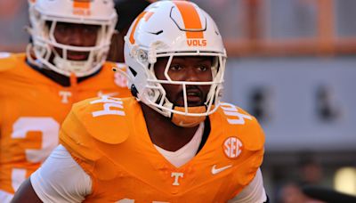 Tennessee linebacker enters NCAA transfer portal