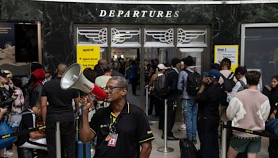 El apagón informático global desata el caos en los aeropuertos de Norteamérica y tiene escaso impacto en Sudamérica