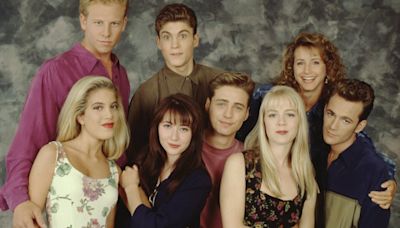 'Beverly Hills, 90210' cast mourns Shannen Doherty after her death at 53