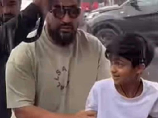 Watch: Doting Dad Raj Kundra Guides Son Viaan Through Heavy Rains In Mumbai - News18