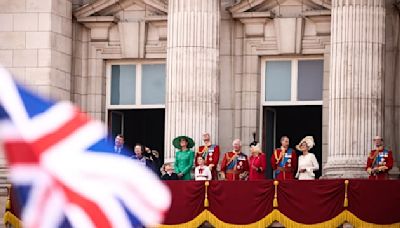 Buckingham: à quoi ressemble la salle derrière le fameux balcon, ouverte pour la première fois au public?