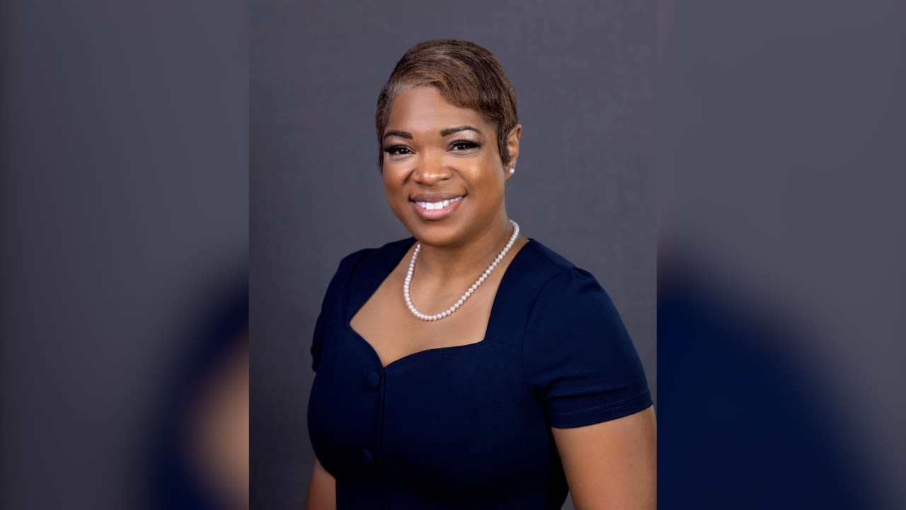 Normal council member Chemberly Harris announces bid for mayor