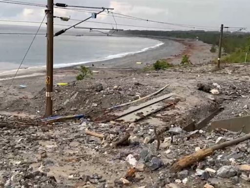 蘇花鐵遭土石流淹沒！今早已提早恢復通行 立榮航空增開班機協助疏運