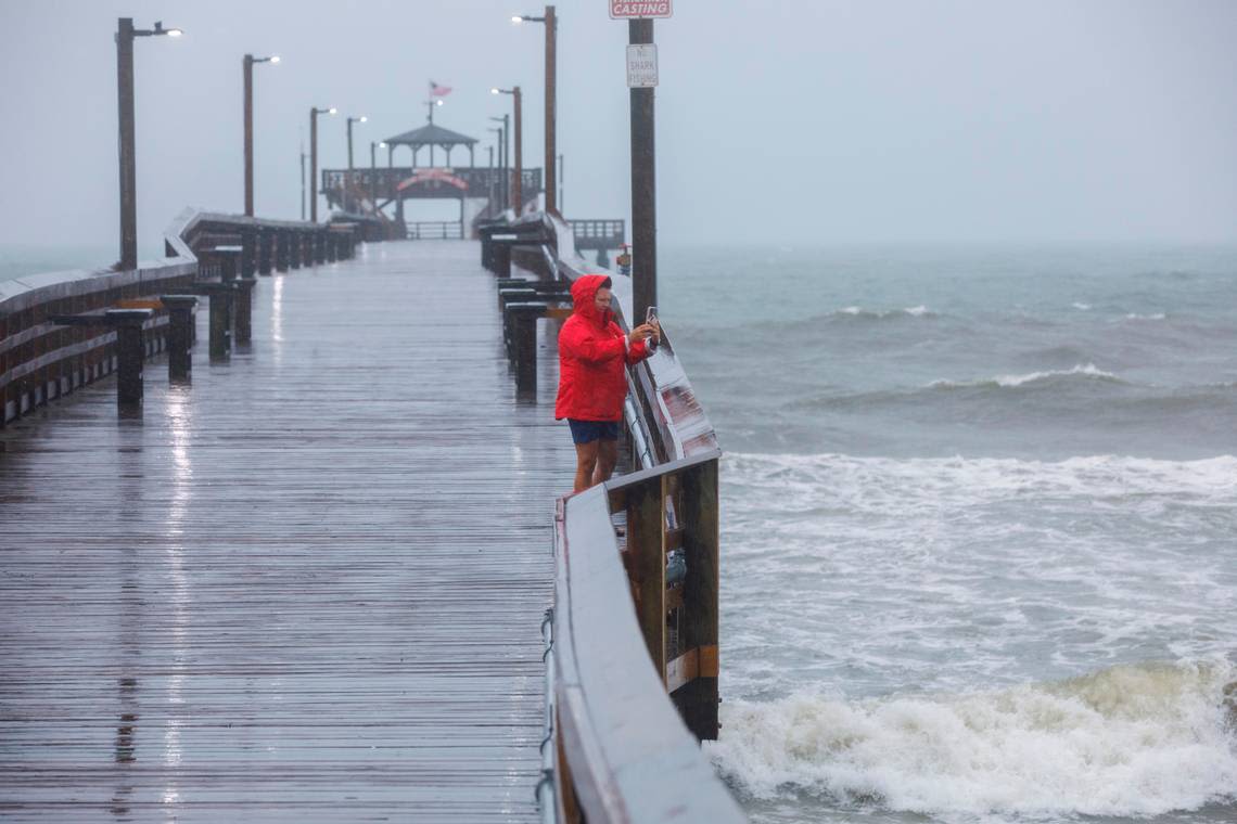 LIVE UPDATES: Flood warning, closures and see photos in Myrtle Beach area from TS Debby