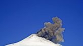 Se registra pulso de cenizas en volcán Villarrica: se mantiene alerta amarilla en cuatro comunas de La Araucanía y Los Ríos - La Tercera