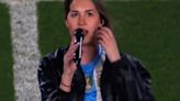 Quién es Florencia Chiusano, la periodista que creó y cantó el nuevo hit de la Selección