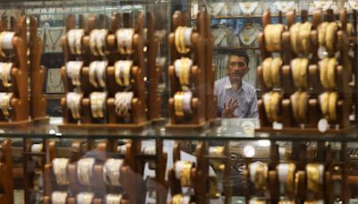 Festive hopes fade for India's gold industry after price surge