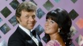 Steve Lawrence, Singer and Actor Who Found His Greatest Fame as Half of Steve and Eydie, Dies at 88