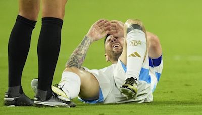 Lionel Messi sufre lesión ligamentaria del tobillo derecho y se desconoce cuándo volverá a jugar - El Diario NY