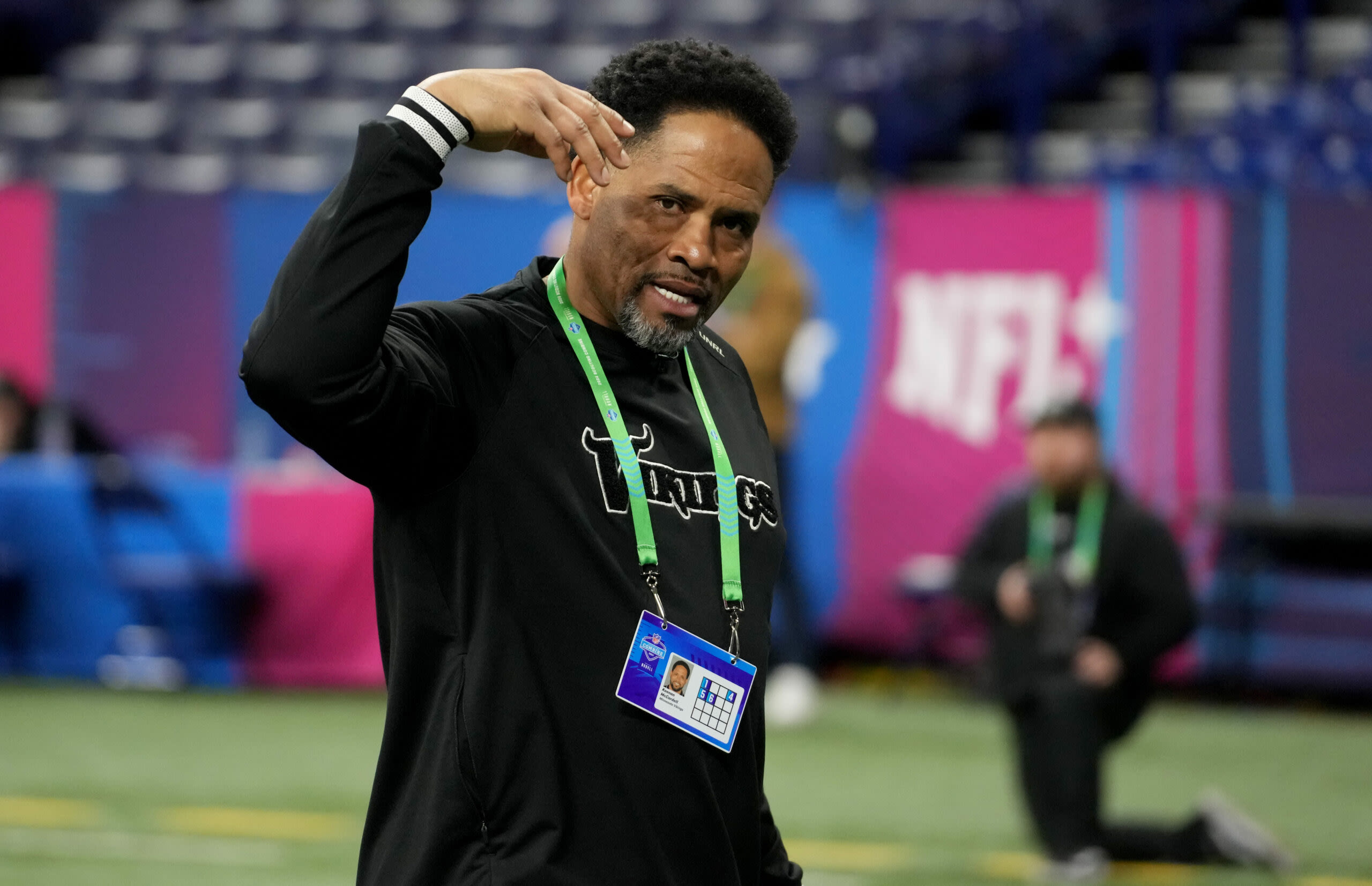 Report: Keenan McCardell guided Justin Jefferson through contract talks