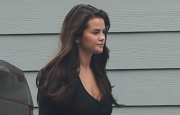 Selena Gomez Leaves Malibu Rental, Site of Fourth of July Party She Hosted