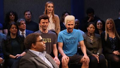 Ryan Gosling realizó graciosa personificación de Beavis y Butt-head en Saturday Night Live