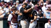 Tennessee forces College World Series finals to a third game with a 4-1 win over Texas A&M