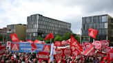 German metalworkers' union reaffirms 7% pay rise demand